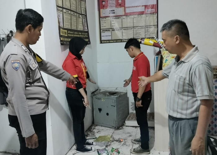 Minimarket di Cikampek Dibobol Maling, Kamera CCTV dan Uang Puluhan Juta Raib