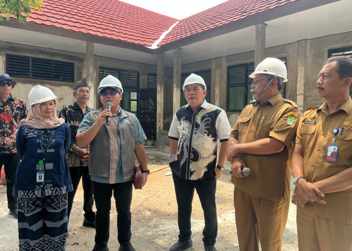 Program Revitalisasi Sekolah Dorong Ekonomi Lokal di Karawang