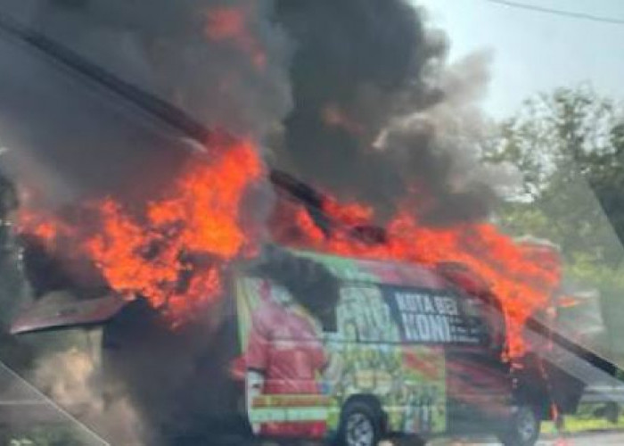 Mobil Bertuliskan KONI Kota Bekasi Terbakar di Tol Cipali, Kemacetan Hingga 5 Kilometer, Begini Kronologisnya