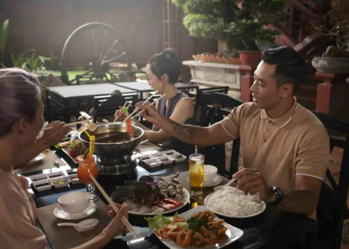 7 Rekomendasi Tempat Makan di Bandung yang Diprediksi Jadi Favorit Wisatawan pada 2027