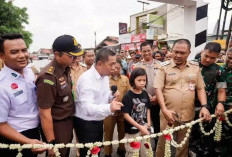 Disambut Antusias Warga, Bupati Aep Ajak Masyarakat Resmikan Underpass Gorowong 