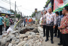 Wali Kota Bekasi Ajak Warga Laporkan Perusak Jalan, Tegaskan Tidak Ada Toleransi untuk Galian Ilegal