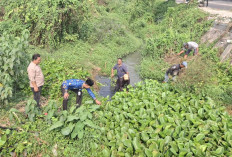 Cegah Banjir di Musim Hujan, Pemdes Sukadami Realisasikan Program PKTD Pembersihan Kali Cikadu