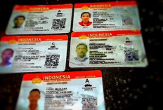POLRES SUKABUMI BONGKAR PEREDARAN SIM PALSU, PELAKU JUAL HINGGA RP500 RIBU