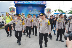 Wakapolri Cek Arus Mudik di Karawang: Sudah Peningkatan 15 Persen