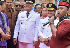 Satu Tahun Duet Ade Kunang- Asep Surya Atmaja: Penuh Makna Banyak Peristiwa, Transisi di Saat Duka