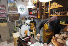 Pemerintah Kabupaten Ciamis terus mendorong pengusaha kafe serta pelaku UMKM kuliner untuk lebih banyak menggu
