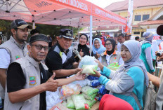 Geliatkan Olahraga Masyarakat di Wilayah Utara, TP-PKK dan KORMI Helat Bazar Sembako Murah di Muaragembong