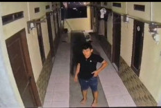Terekam Kamera Pengawas, Maling Gasak Dua HP & Laptop di Kontrakan Cikarang Saat Penghuni Tertidur Usai Sahur