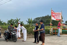 Umat Hindu di Bekasi Berbagi Takjil Sambut Nyepi Caka 1948