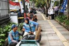 Pemprov Jabar Rekrut 3.040 THL Penyapu Jalan pada 2026