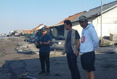 Ambil Sampel Dugaan Limbah Oil Spill Cemarajaya, Ini Penjelasan DLH Karawang
