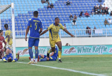 Kickoff Persib vs Arema Dimajukan ke Sore Hari, Ini Alasan Penyesuaiannya