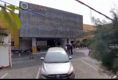 Puslabfor Mabes Polri Olah TKP Kebakaran Kantor BPN Karawang