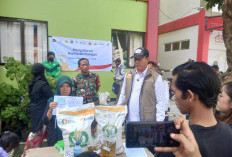 Dirut Bulog Tinjau Penyaluran Bantuan Pangan di Bantar Gebang