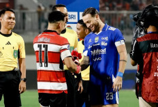 Babak Pertama Persib Bandung vs Madura United Berakhir Imbang 0-0, Kedua Tim Saling Jual Beli Serangan