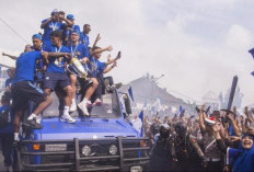 Ribuan Bobotoh Padati Bandung Rayakan Gelar Juara Persib
