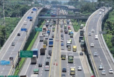 Arus Kendaraan Tinggi di Bekasi Saat Lebaran