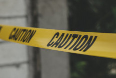 Angkot K18 Tiba-tiba Oleng di Blokang, Diduga Sopir Alami Kejang hingga Hantam Kendaraan Parkir