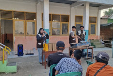 Mengubah Sampah Menjadi Aset: Inovasi Paving Block dari KKN UBP Karawang