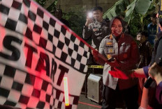 Meski Sempat Hujan Night Run Cikarang Presisi Tetap Berlangsung 