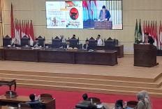 Rapat Paripurna DPRD Kabupaten Bekasi Diwarnai Interupsi dan Diskors