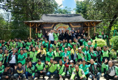 Ratusan Ojol Deklarasikan O2 Indonesia di Bekasi