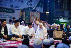 Karawang Bersholawat Bersama Habib Luthfi bin Yahya, Bupati Aep Ajak Masyarakat Doakan Daerah dan Bangsa 