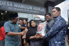 PT Harrosa dan PT Midea Salurkan 26 Ton Beras untuk Seluruh Warga Desa Wangunharja