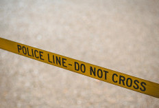 Kurang Fokus di Jalur Layang, Mobil Tabrak Pembatas di Depan Pollux Mall Cikarang