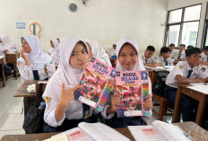 Gebrakan Modul Gratis Bupati Karawang Bikin Siswa Hepi : Gak Perlu Beli LKS Lagi, Belajar Lebih Mudah