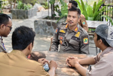 Satpol PP Karawang Patroli Trantibum ke Kafe di Klari, Pengelola Diingatkan Jaga Ketertiban
