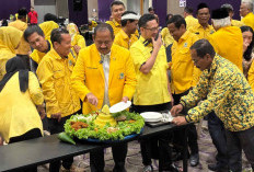H. AKHMAD MARJUKI, Dari Puluhan Ekor Ayam, Menjadi Pengusaha Besar dan Tokoh Pengabdian Publik
