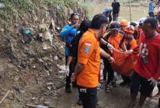 Terseret Arus Sungai 2,5 Km, Penarik Eretan Ditemukan Tewas Terapung di Kali Bekasi