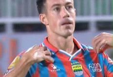BABAK PERTAMA: Gol Perdana Mariano Peralta Bawa Persib Bandung Ungguli Garudayaksa FC 1-0