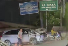 Mobil Avanza Ringsek Ditabrak Truk di Kedungwaringin, Kecelakaan Terjadi di Perbatasan Bekasi-Karawang