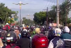 Macet Parah di Kalimalang Grand Wisata, Pengendara Terjebak Antrean Panjang