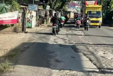 Jalan Industri Pasirgombong Cikarang Utara Kembali Rusak, Baru Diperbaiki Jelang Mudik