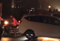 Suasana Mencekam di Mustikajaya, Bau Gas Menyengat hingga 1/2 Kilometer Saat Kebakaran SPBE Cimuning