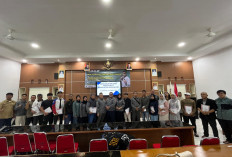 Diwarnai Buka Puasa Bersama, Pengcab TI Kabupaten Karawang Kukuhkan 18 Unit Taekwondo