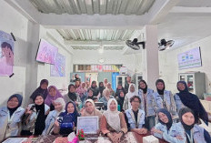 Mahasiswa Farmasi Universitas Esa Unggul Dorong Pencegahan Diabetes dan Stunting di Harapan Jaya