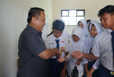 Pemkab Bekasi Anggarkan 111 Miliar untuk Pendidikan, Ini Daftar Pembangunan yang Diresmikan Plt Bupati Asep