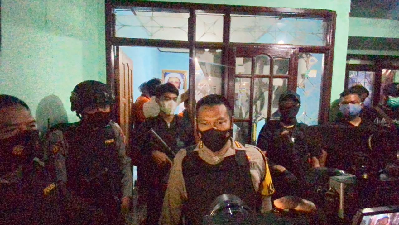 Densus 88 Jemput Dua Pria Asal Bandung, Ini Kata Kapolresta Hendra