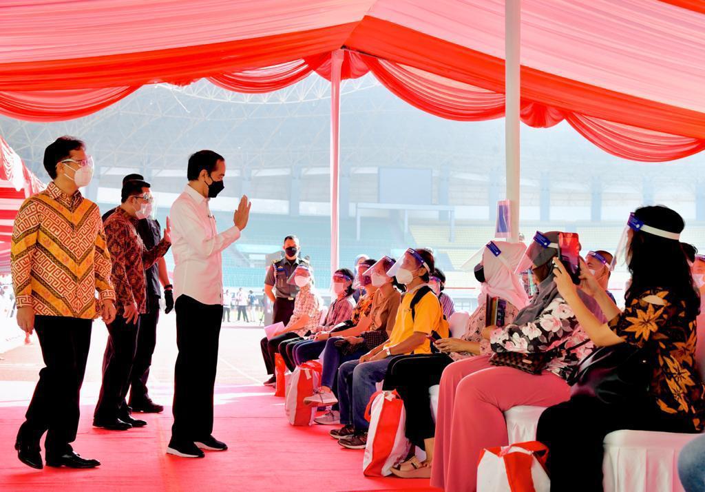 Vaksinasi di Kota Bekasi Jadi Pilot Project Daerah Indonesia, Jokowi : Bisa 10 Ribu Per Hari