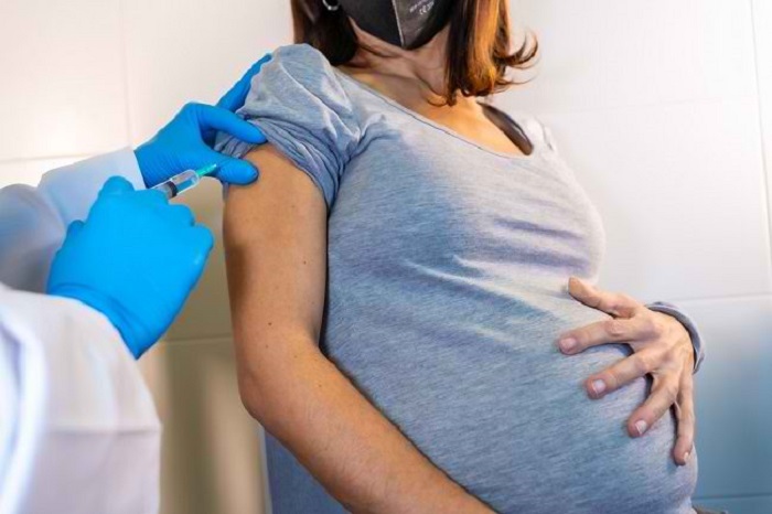 Vaksinasi Ibu Hamil, Menyusui, dan Anak Usia 12-18 Akan Diluncurkan
