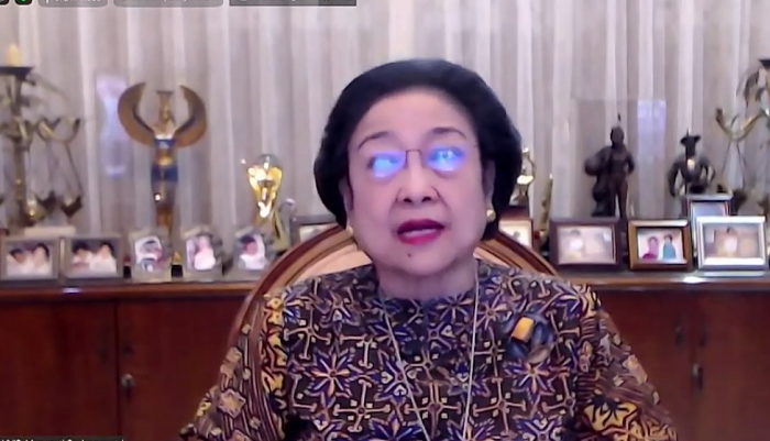 Akibat Ciutan Emak-emak Ngantri Minyak Goreng, Megawati Jadi Bulan-bulanan di Twitter, Netizen: Coba Sampean R