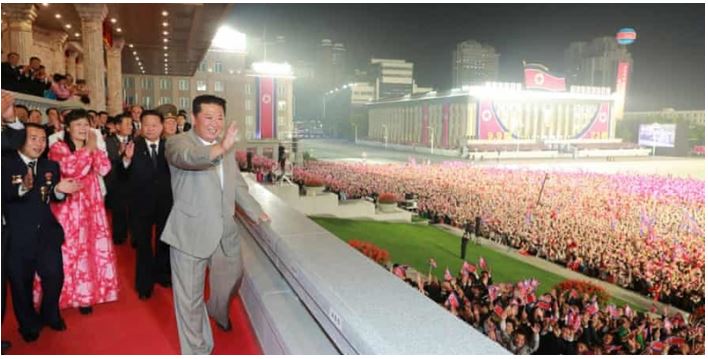 Kim Jong Un Tampak Beda di Hari Jadi Korut ke-73, Dipuji Warganet