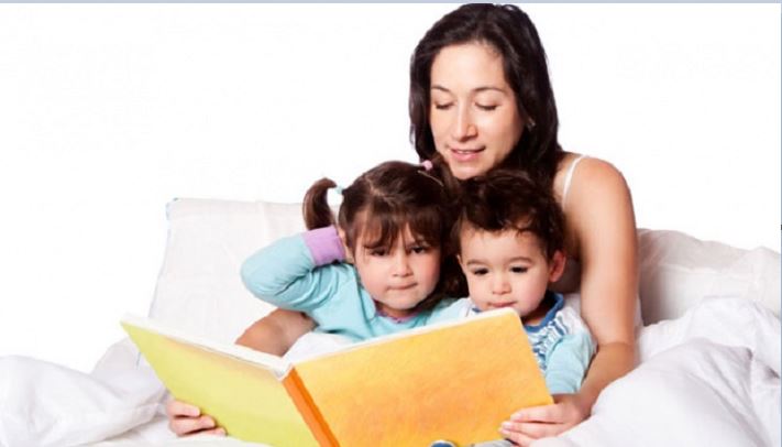Simak, Perlu Diketahui Sang Ibu, Ini 4 Manfaat Mendongeng Bagi Anak