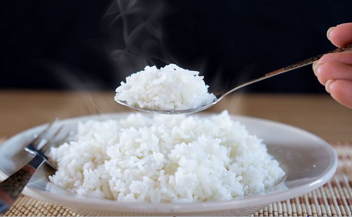 Nasi Putih Panas Bahaya Bagi Penderita Diabetes, Mitos?