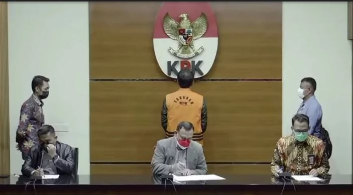 Pakai Rompi Oranye, Ini Penampakan Wakil Ketua DPR RI Jadi Tersangka KPK